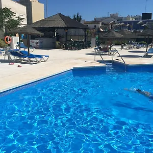 https://apartamentos-la-nogalera-torremolinos.hotelsinnerja.org